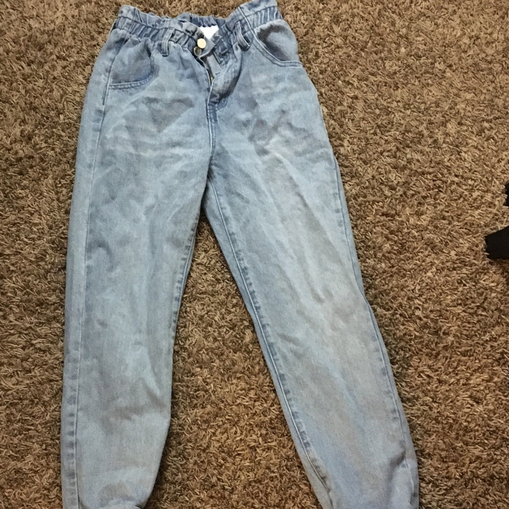 High waisted jeans